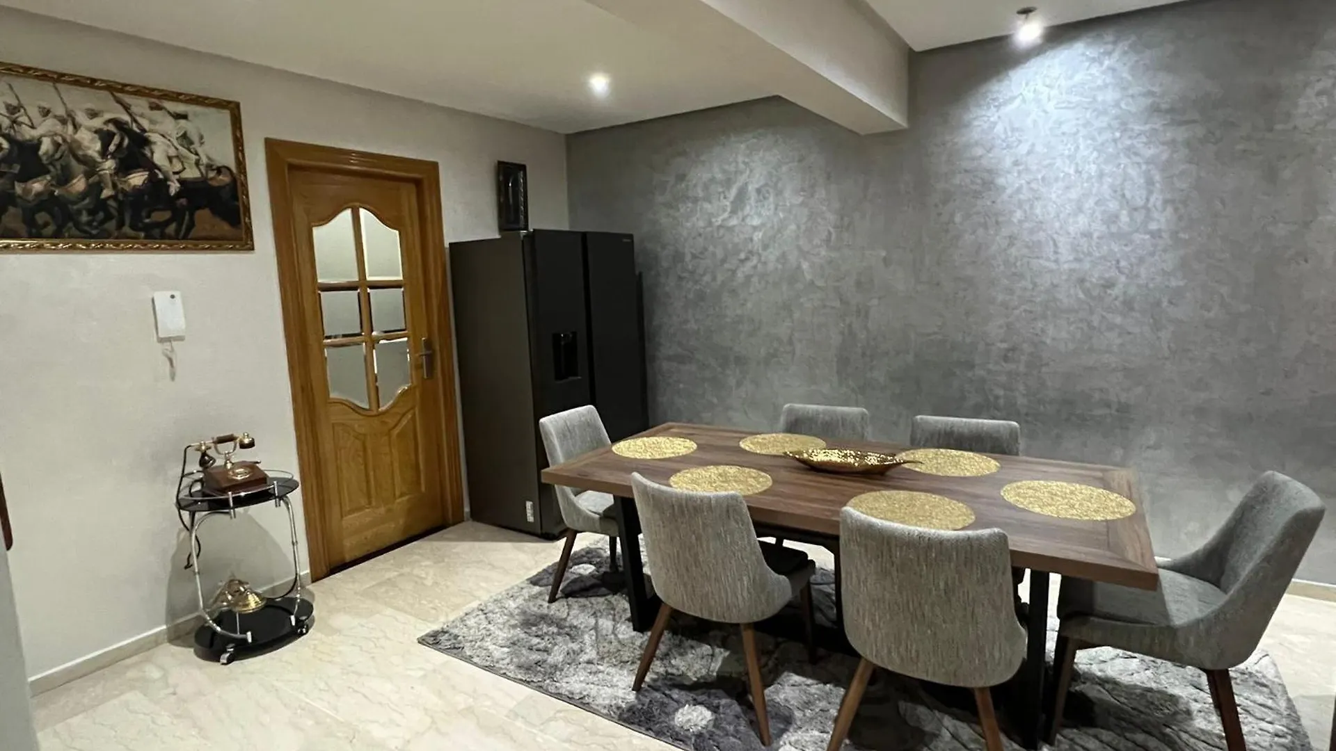 Appartement En Pleine Centre Gueliz En Face Theatre Royal Marrakesh